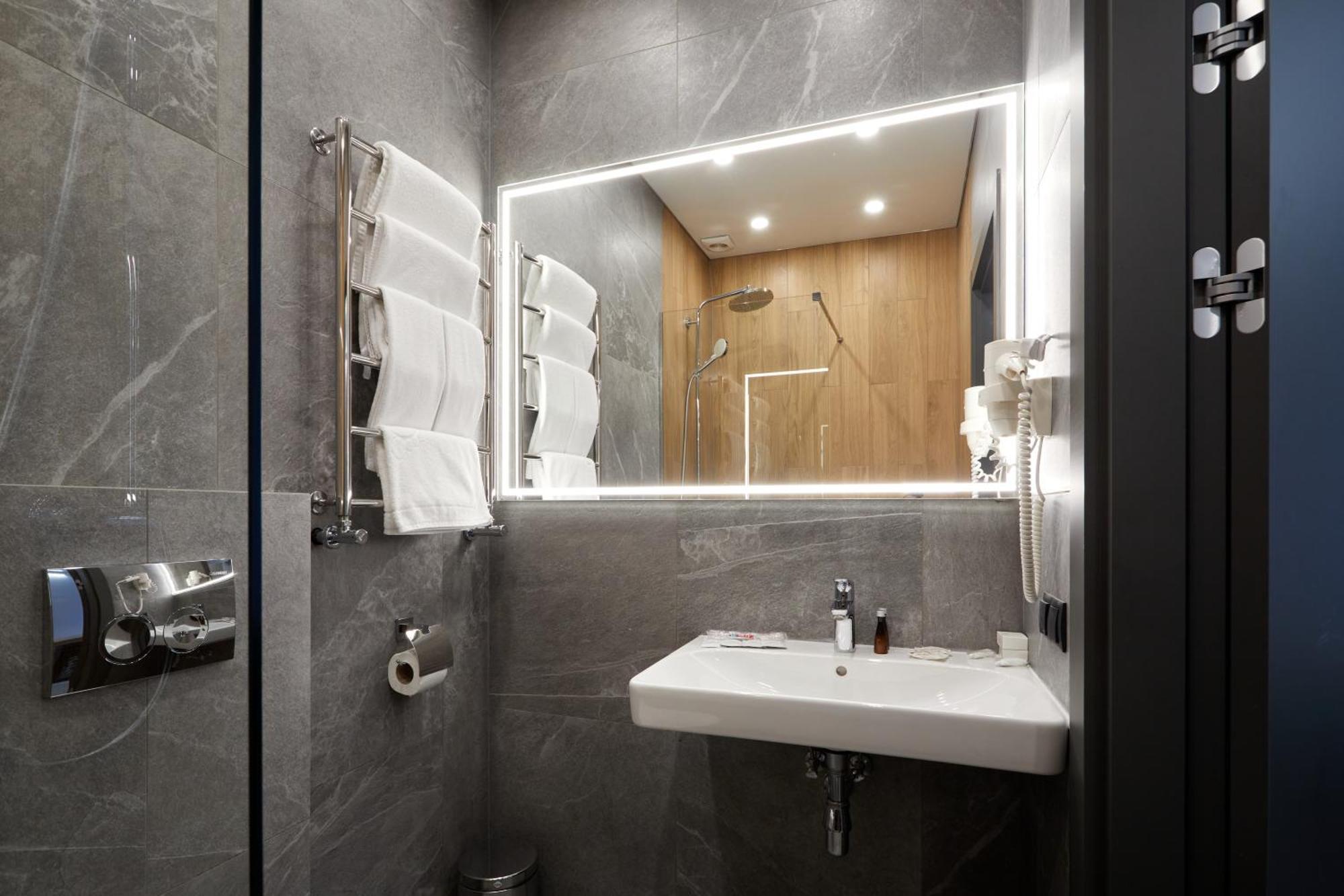Hotel Fregat Kyiv Exterior photo